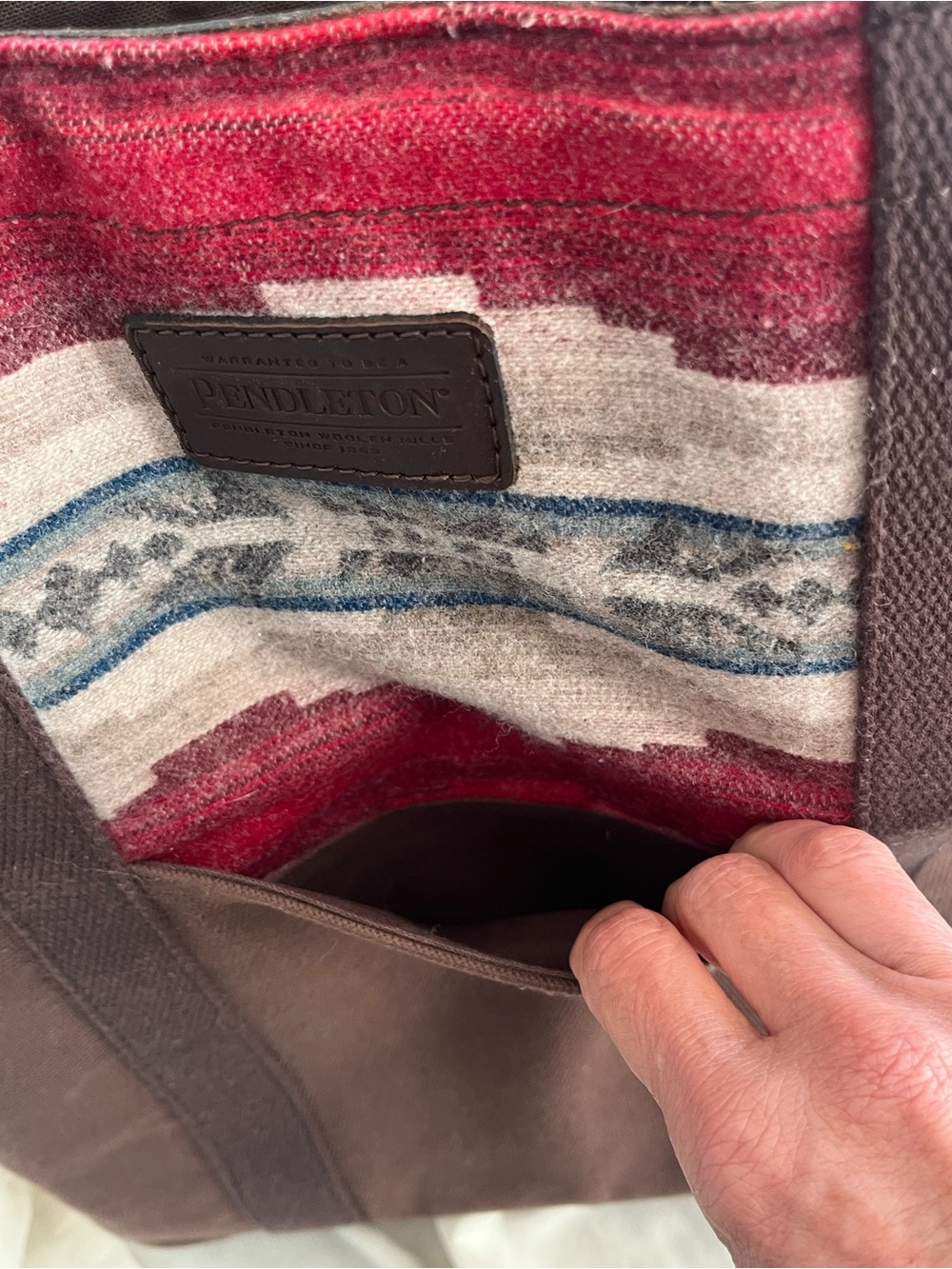 Pendleton Tote Bag - Picture 10 of 12